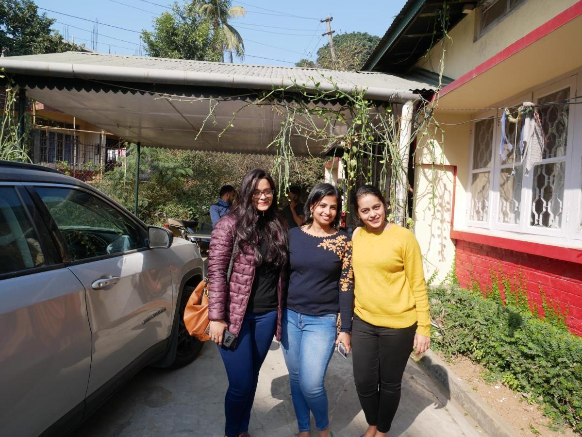 Gibbon Backpackers Hostel Guwahati Exterior foto